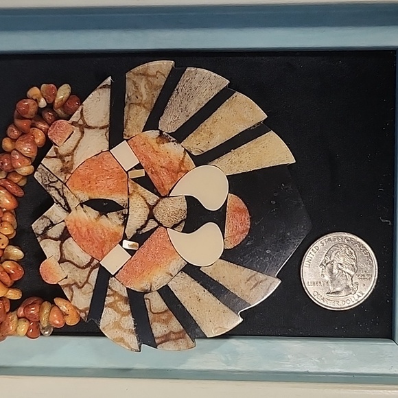 HANDCRAFTED BEADED NECKLACE WITH LION HEAD PENDANT - Picture 5 of 5